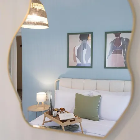 Quiet Corner Penthouse , 3br Heart Of 公寓